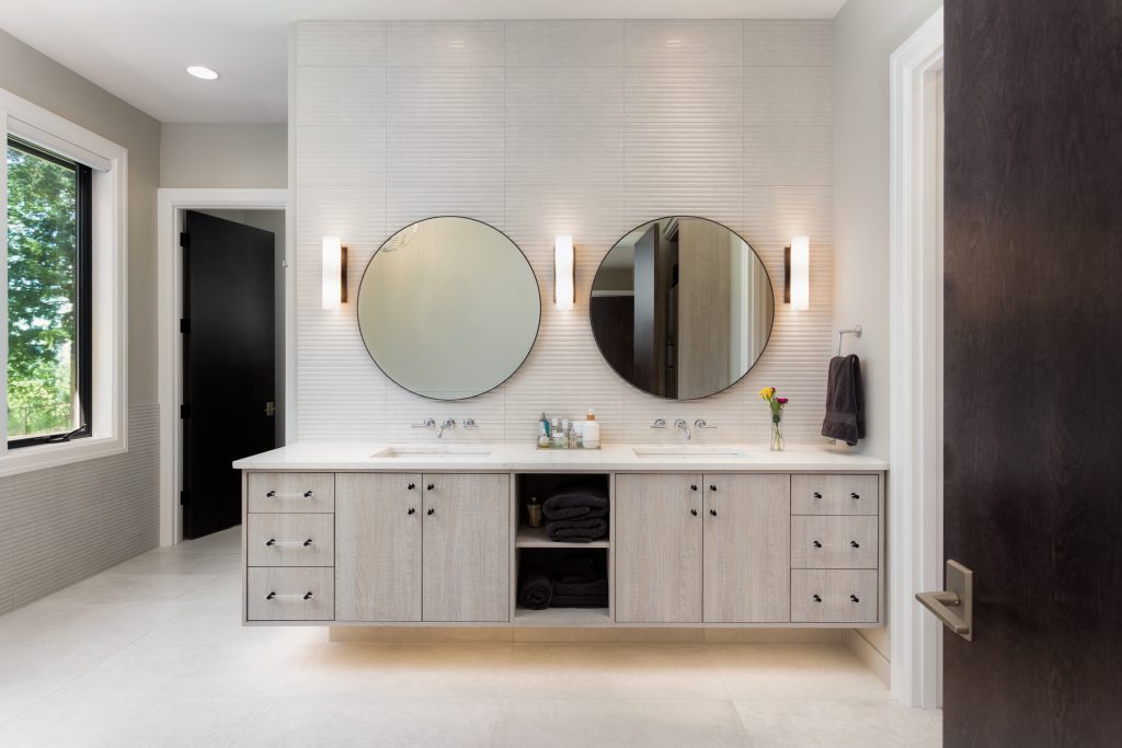 Must-Haves for Your Dream Master Bathroom